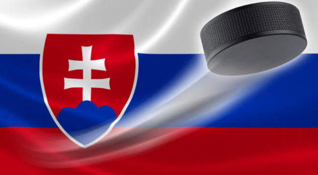 Slovenská vlajka s pukom